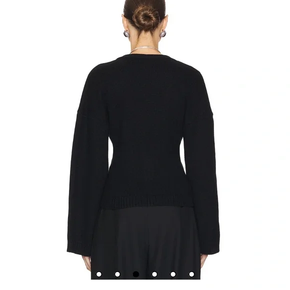 Elegant Beige Women's Cardigan Sweater - Picture 12 of 14